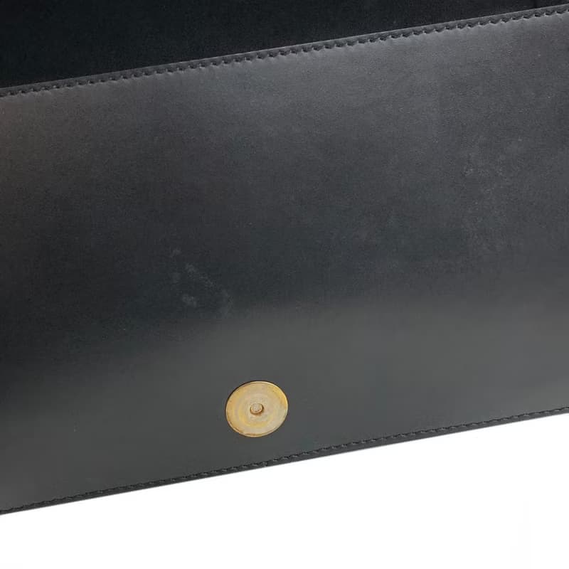 【 日本直送　名牌中古包 】CELINE セリーヌ ショルダーバッグ ブラック ロゴ 型押し レザー ミニバッグ vintage ヴィンテージ  z7yz82