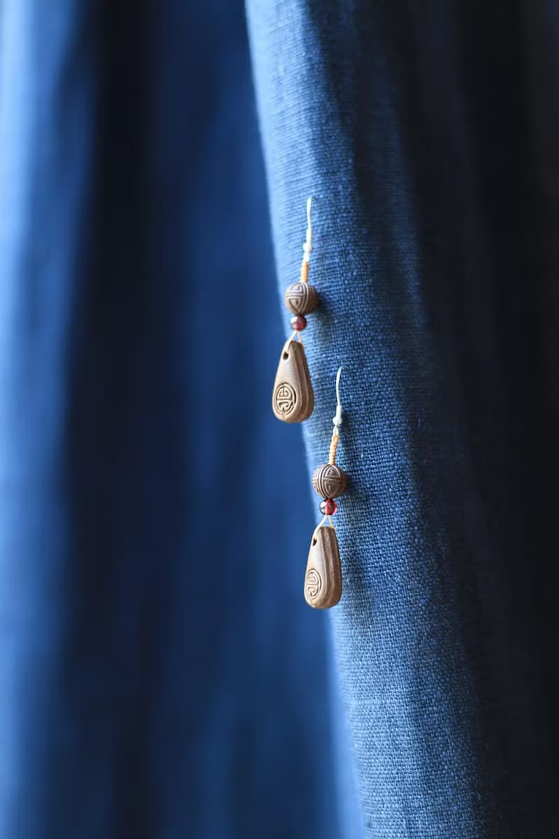 壹染指香飾 | 髻邊香 | 中式吉祥紋水滴耳墜 | 天然合香