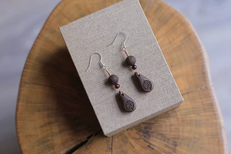 壹染指香飾 | 髻邊香 | 中式吉祥紋水滴耳墜 | 天然合香