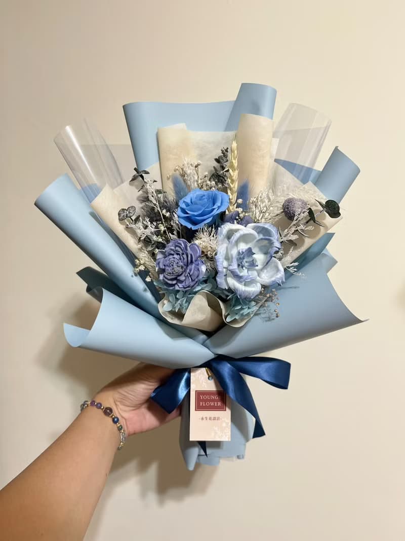 畢業季花束 粉藍永生花束