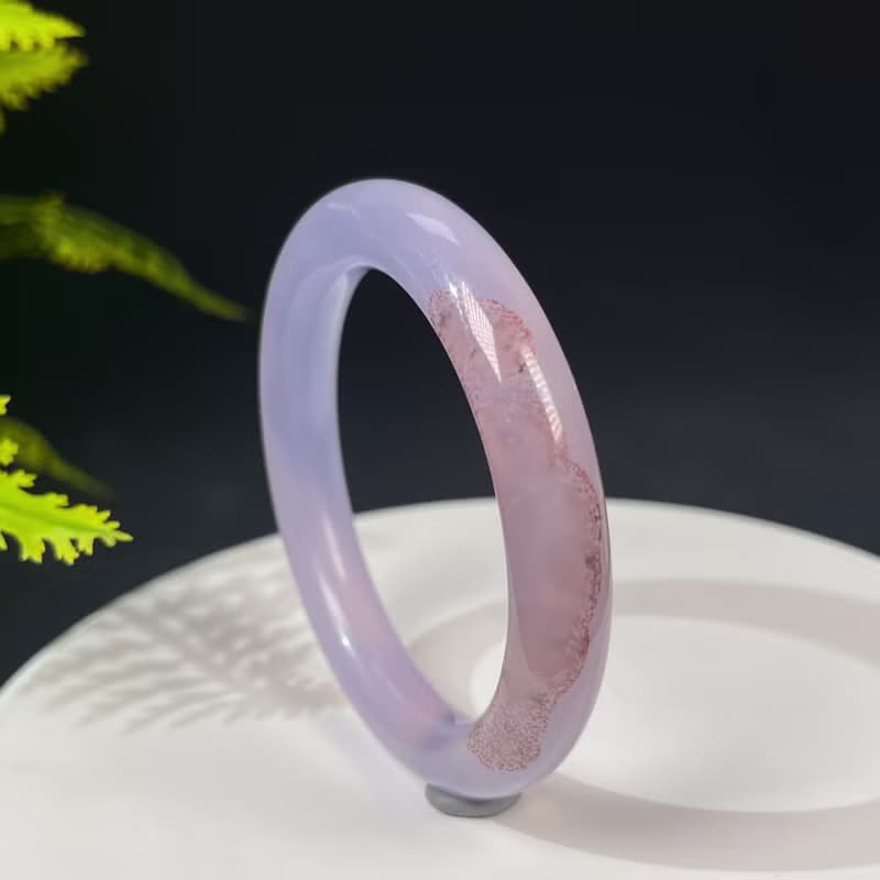 稀有冰紫朱砂瑪瑙手鐲54MM 起光飄花朱砂點玉髓手環 水潤驚艷大氣