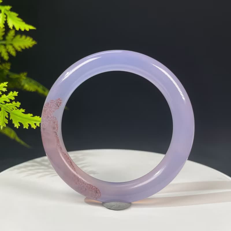 稀有冰紫朱砂瑪瑙手鐲54MM 起光飄花朱砂點玉髓手環 水潤驚艷大氣