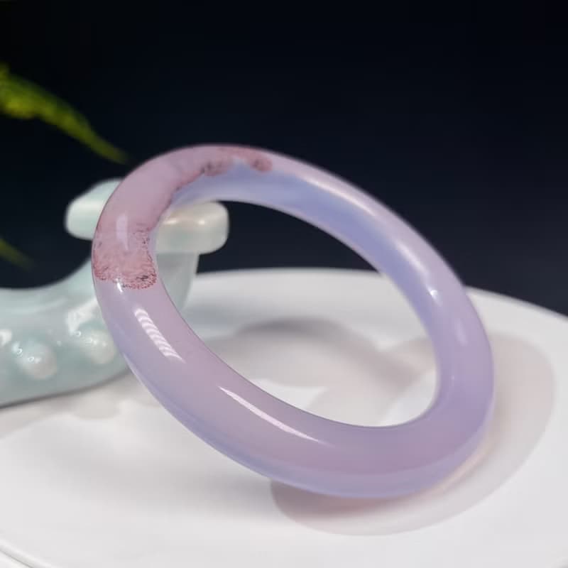 稀有冰紫朱砂瑪瑙手鐲54MM 起光飄花朱砂點玉髓手環 水潤驚艷大氣