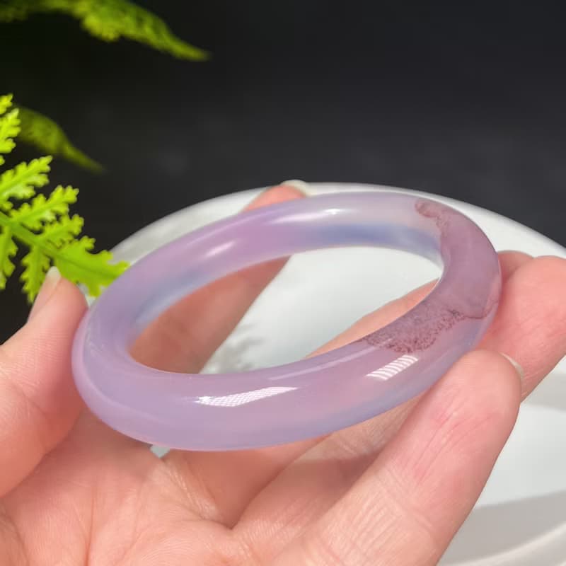 稀有冰紫朱砂瑪瑙手鐲54MM 起光飄花朱砂點玉髓手環 水潤驚艷大氣
