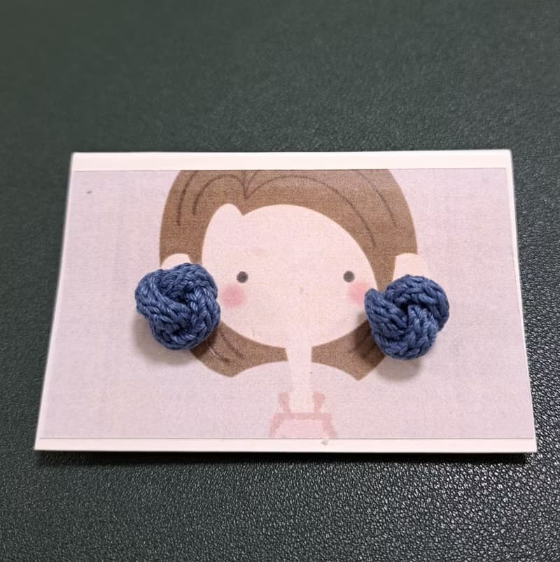 手作編織簡約質感耳環 - 小花結