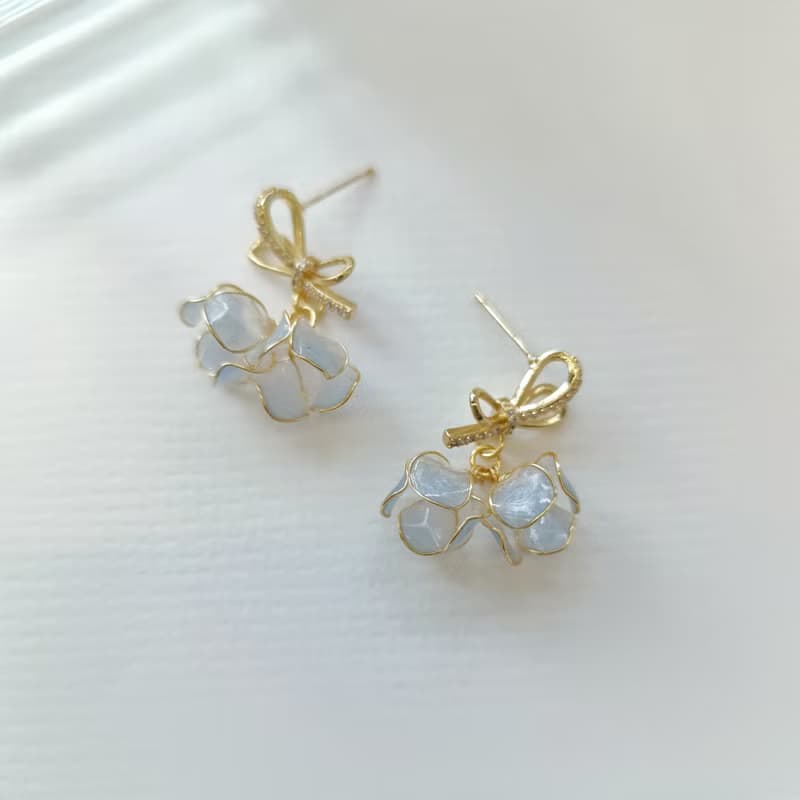 1KM花苞初綻•樹脂小花垂墜耳環-2色