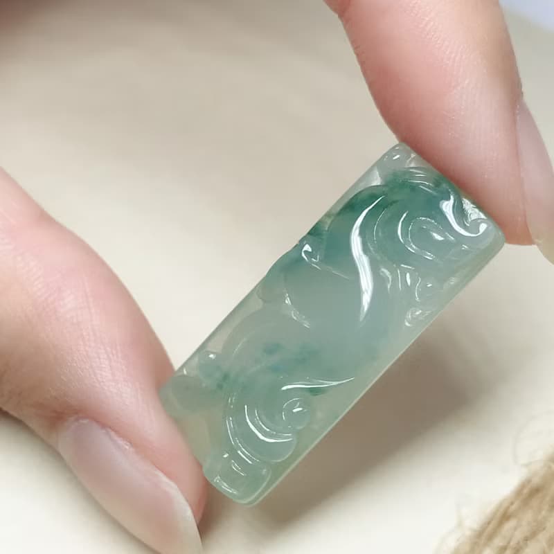 冰飄藍花翡翠古龍牌 | 天然緬甸A貨翡翠 | 送禮