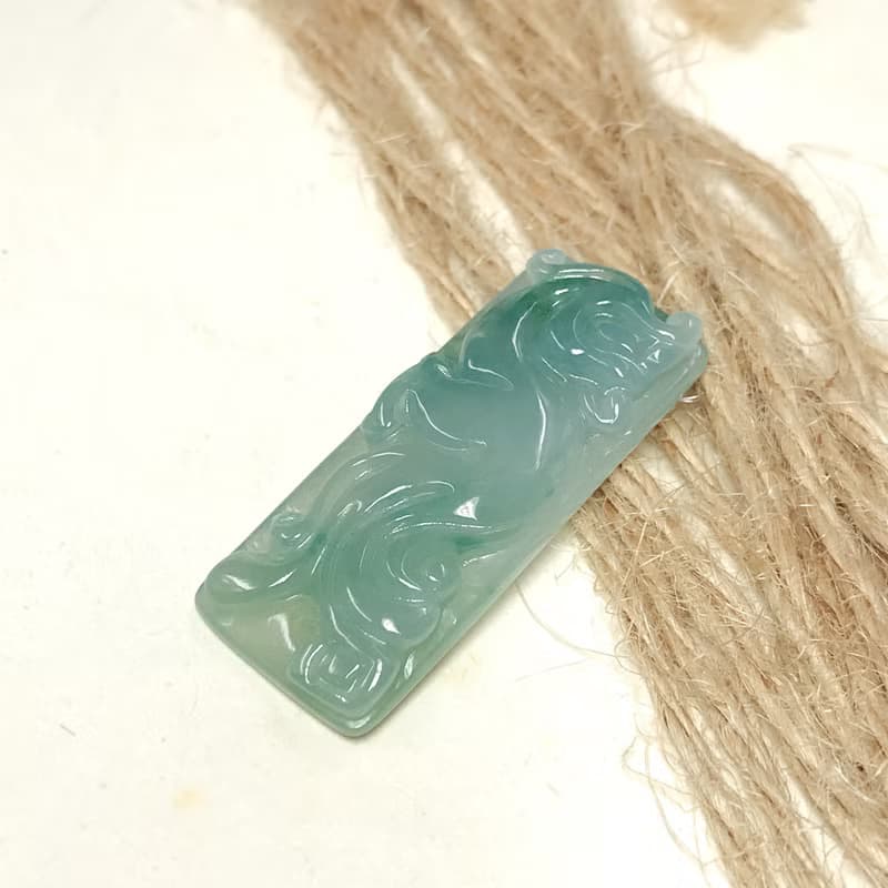 冰飄藍花翡翠古龍牌 | 天然緬甸A貨翡翠 | 送禮