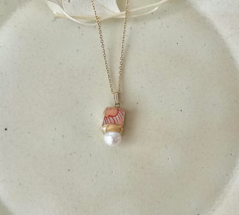 有田焼　金継ぎ　ネックレス　サージカルステンレスチェーン　アレルギー対応　18K　ピンク花柄　淡水パール　天然石　伝統工芸　No.78