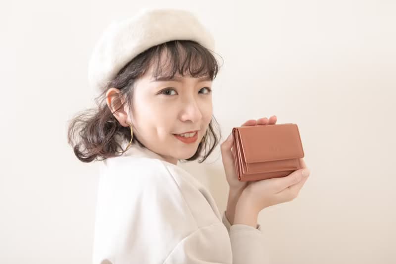WJS真皮三摺小短夾