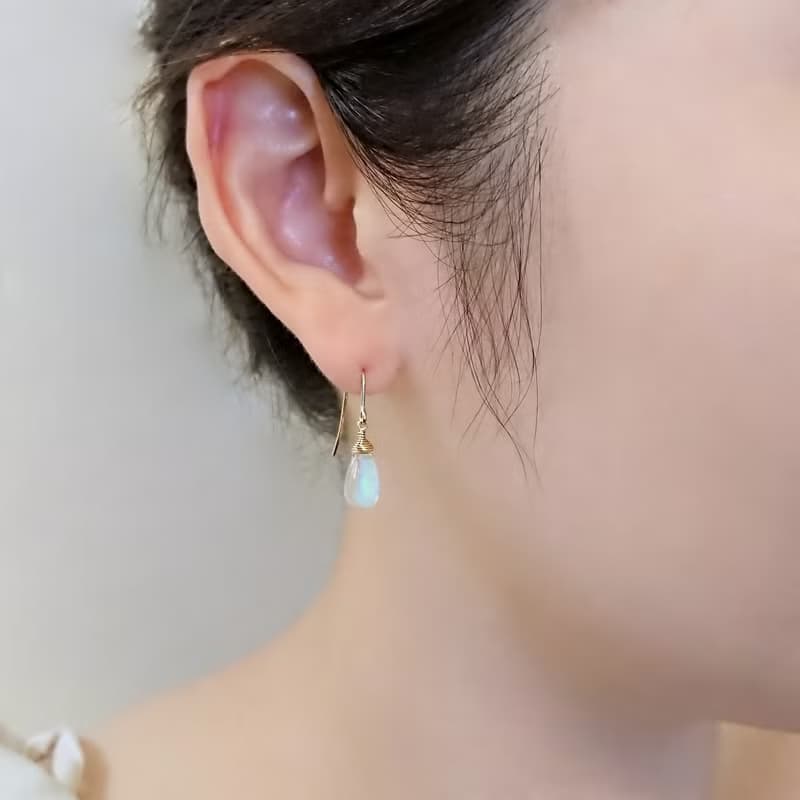 長圓光面水滴形 月光石 典雅氣質 14Kgf 包金耳環