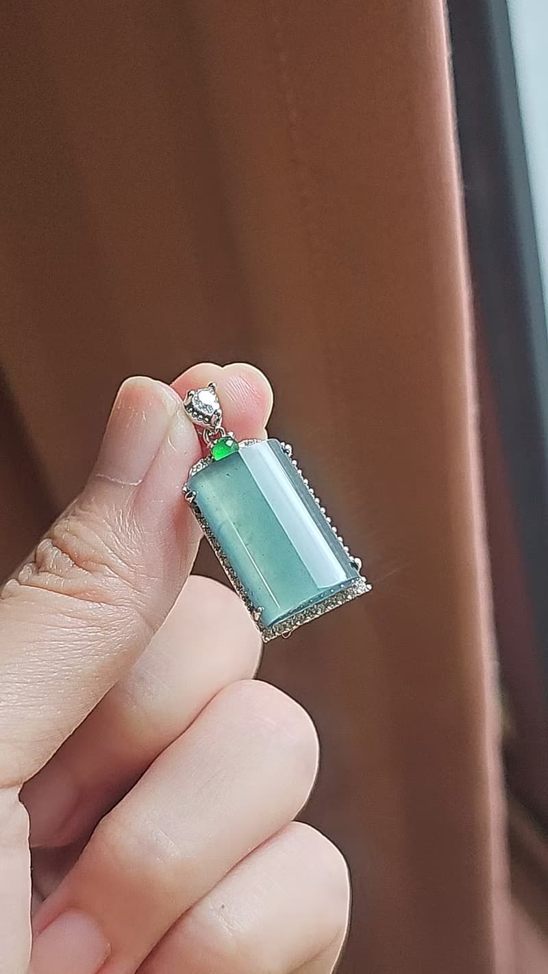 |財富海藍之謎|翡翠冰玻海藍之謎大燈管19.7mm純銀鍍18k中性吊墜