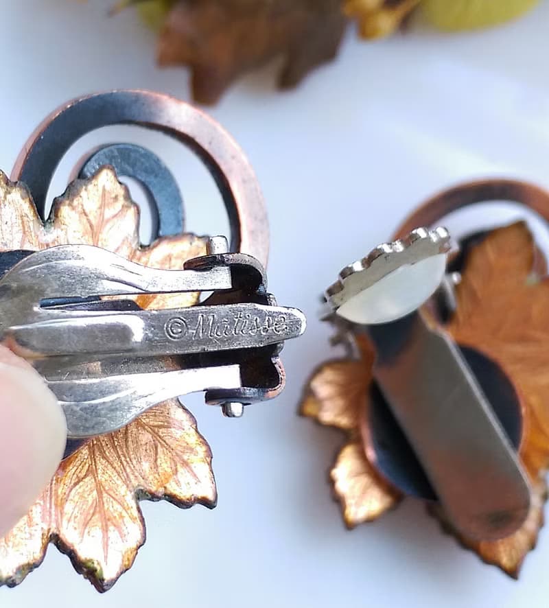 Vintage Jewelry 西洋古董飾品 MATISSE 粉橘捲葉 夾式耳環