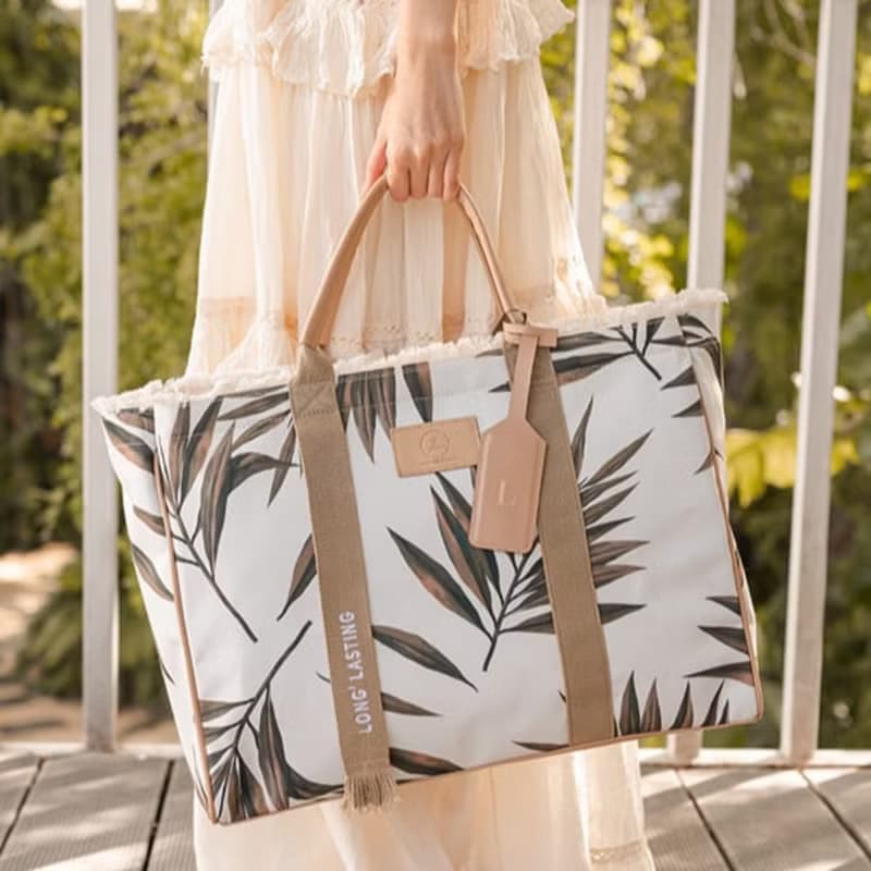 Daydreaming Oversized Canvas Leather Weekender Bag - Limited Wild Prints (Blanc)