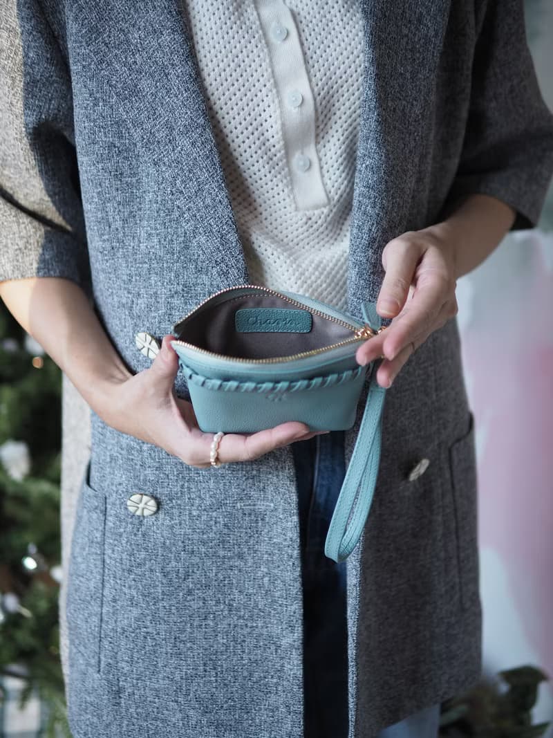 Pie (Aqau) :  Multi-purpose bag, Leather wallet, pouch , Soft leather