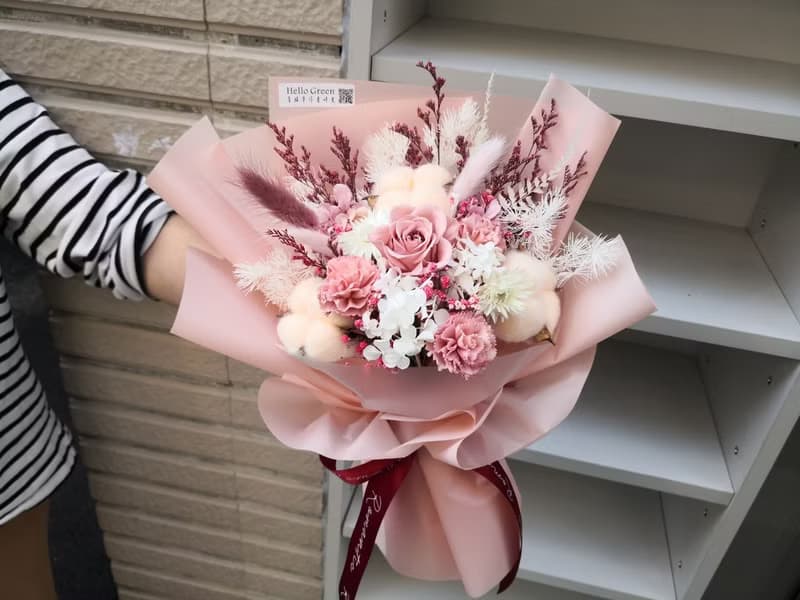 情人節 韓式 永生玫瑰花束 平價 送禮 告白 永生白粉玫瑰 求婚花