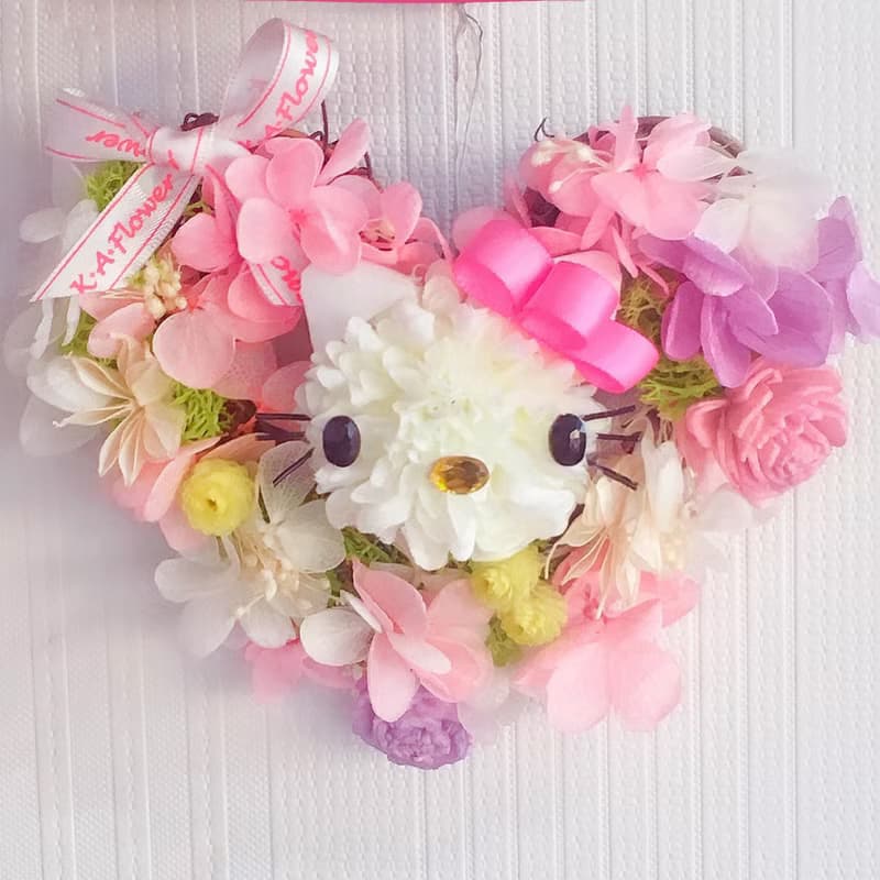 Hello Kitty 永生花愛心花圈