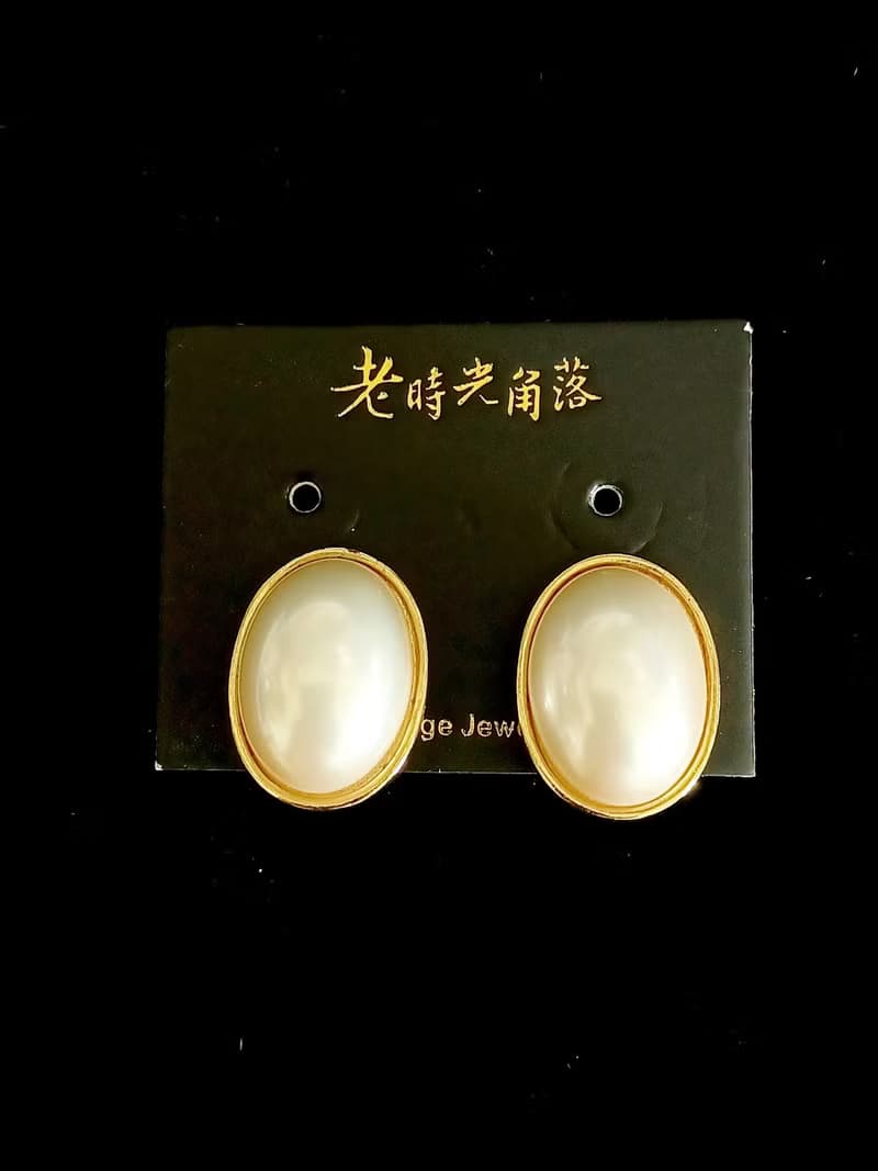 vintage jewelry  氣質佳人立體仿珠 夾式耳環