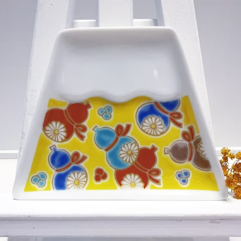 【九谷燒】青郊窯富士山造型盤-六瓢