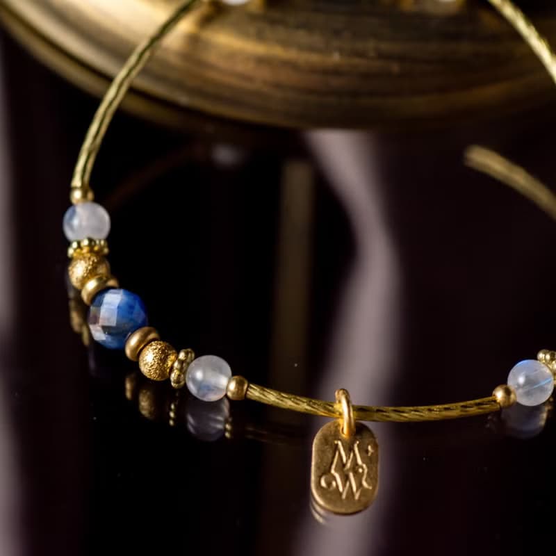 海邊的曼徹斯特 // C1243藍晶白月光黃銅手鍊