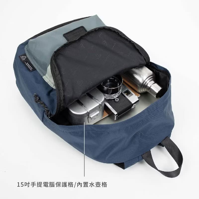 【DOUGHNUT】15吋 防潑水後背包 大學包 水壺格 減壓-軍綠x灰 GW