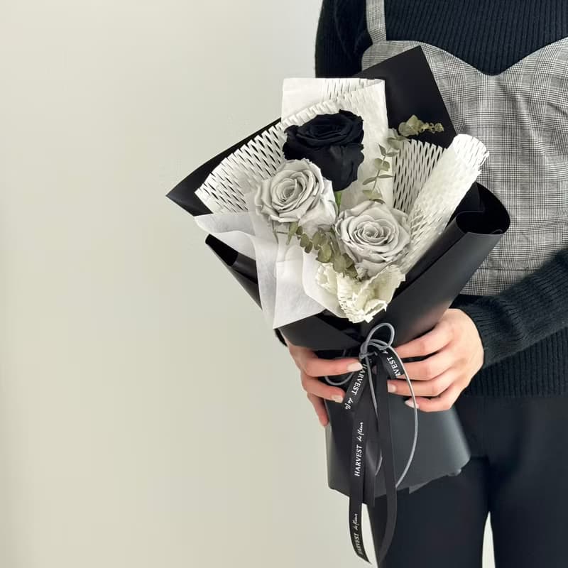 黑色永生玫瑰花束 | 花束 情人節花束 個性花束 男生花束 黑色花
