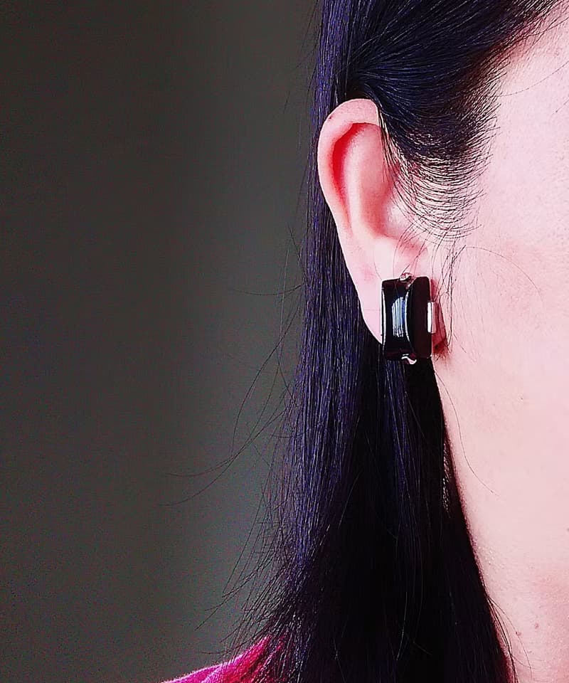 vintage jewelry  古典簡約黑色賽珞珞 夾式耳環