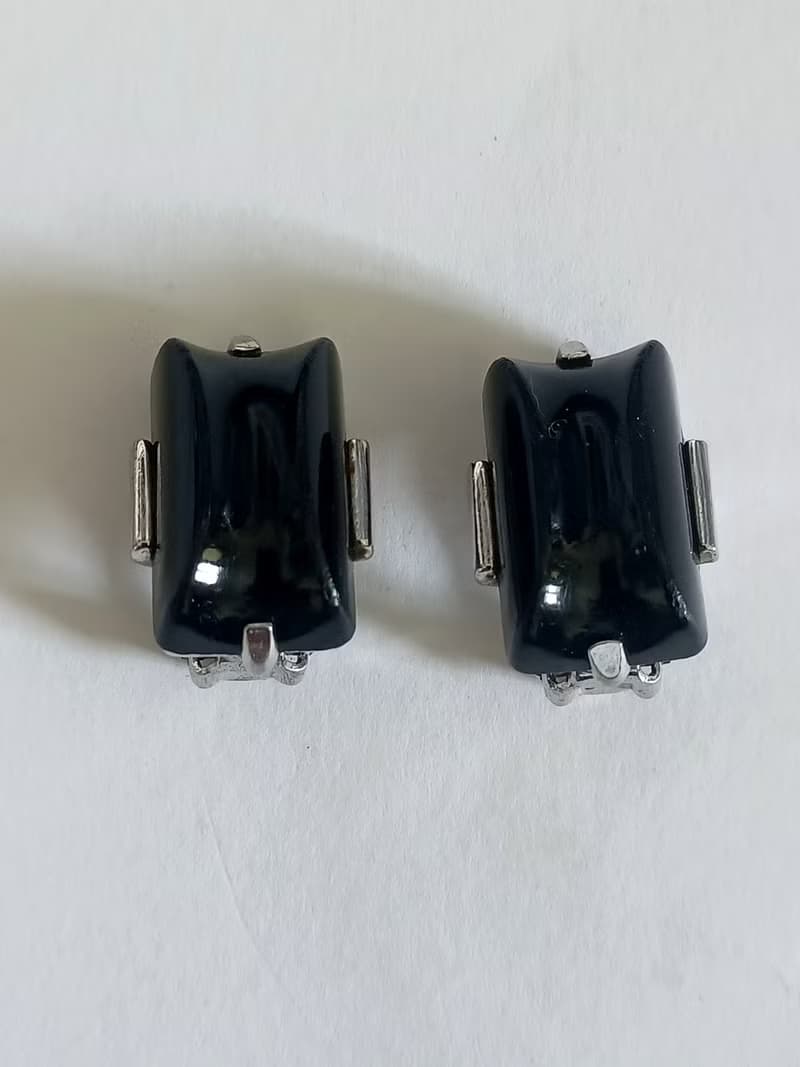 vintage jewelry  古典簡約黑色賽珞珞 夾式耳環