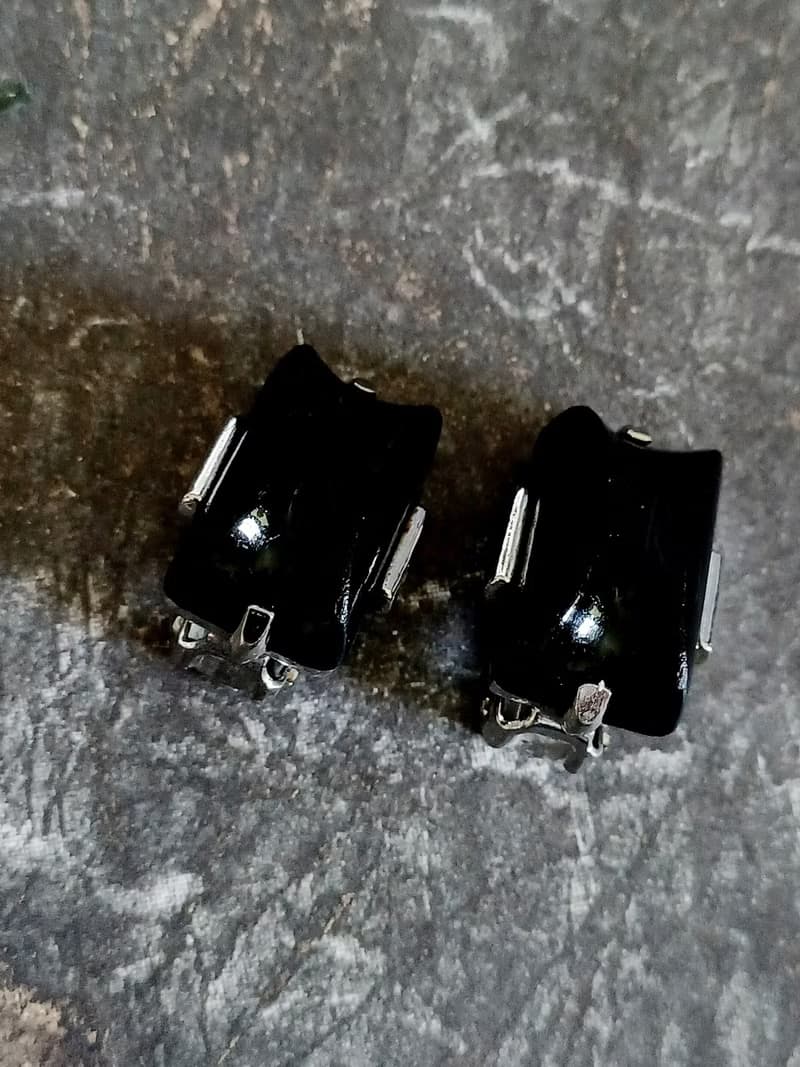 vintage jewelry  古典簡約黑色賽珞珞 夾式耳環