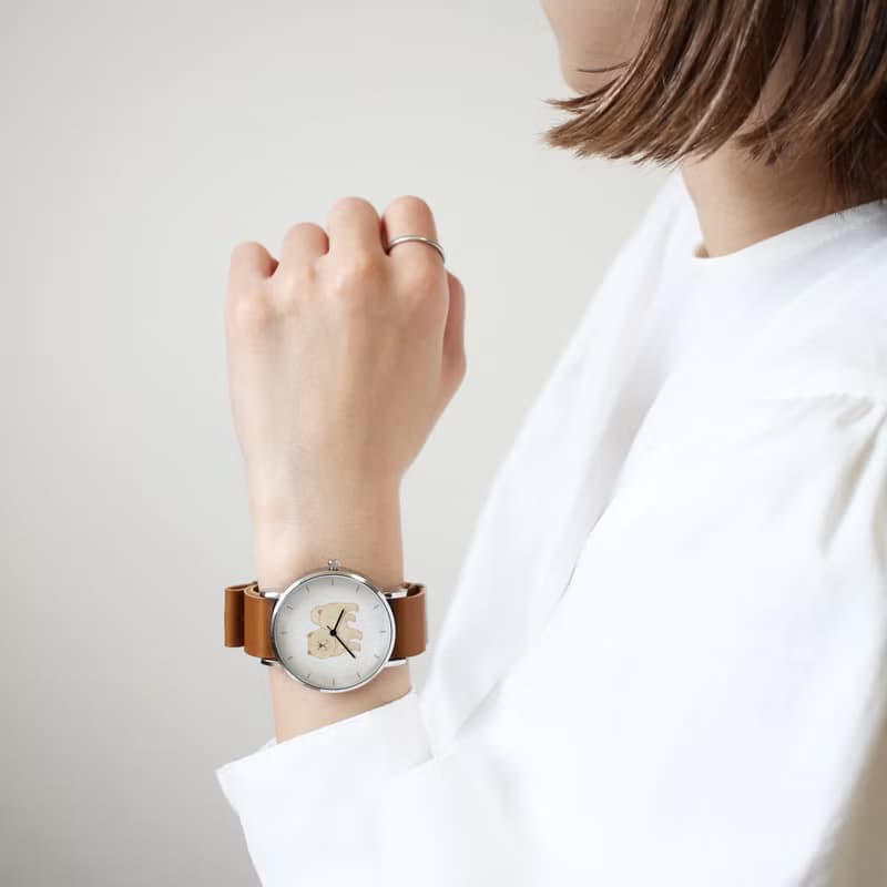 チャウチャウ クリームの腕時計