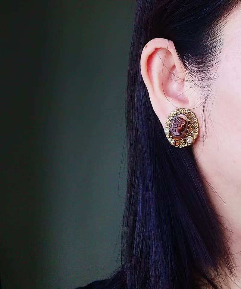 Vintage Jewelry 西洋古董飾品 西德製 優雅 CAMEO 典雅 夾式耳環