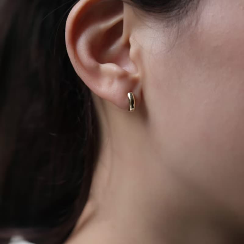 14K 圓弧寬耳扣耳環 (內徑 7 mm)