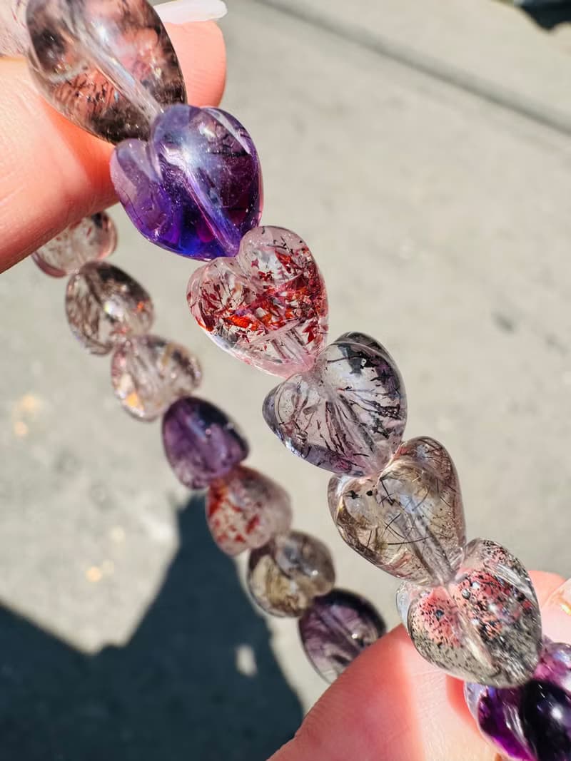 精品愛心花珠透體多礦彩超七9.5mm24.78g彼岸花紫超三輪骨幹水晶