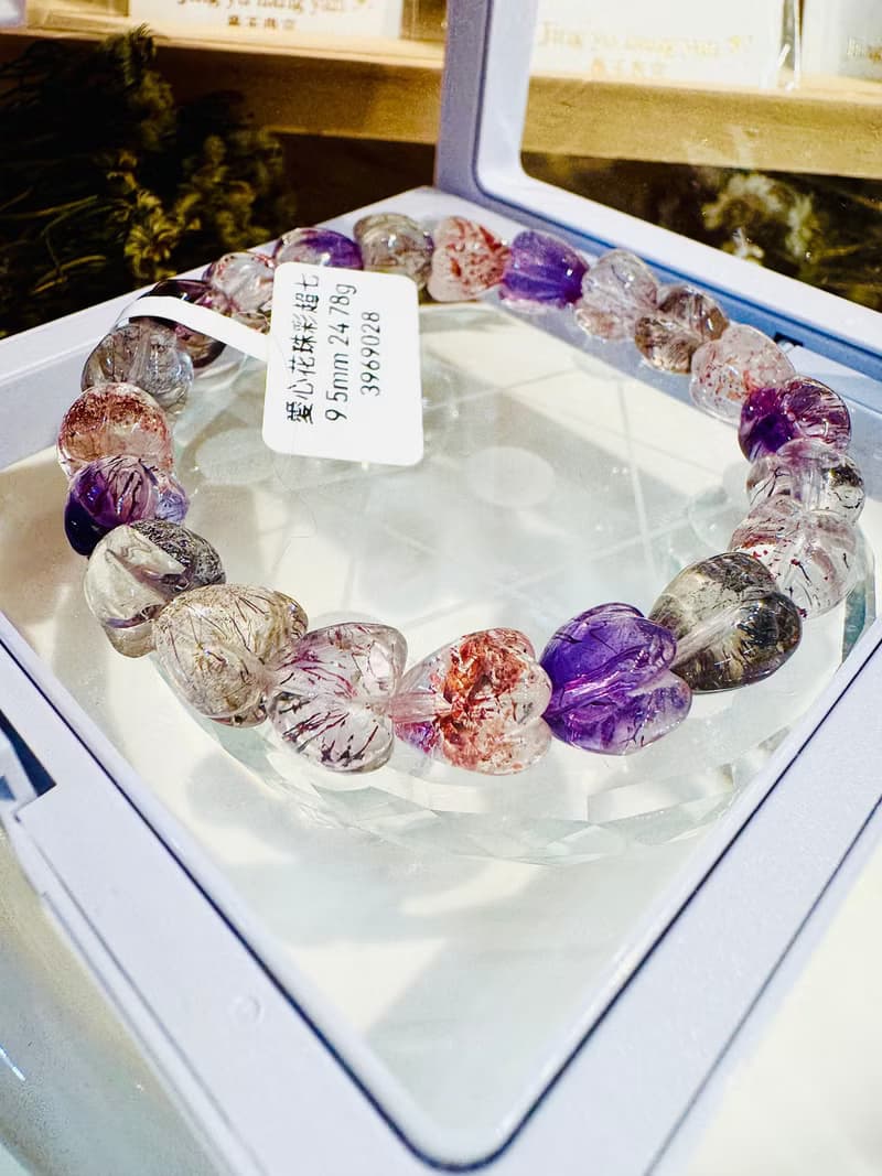 精品愛心花珠透體多礦彩超七9.5mm24.78g彼岸花紫超三輪骨幹水晶