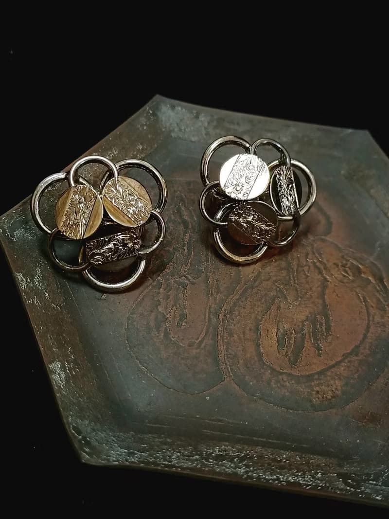 vintage jewelry  Sarah Cov 古董金屬花卉夾式耳環