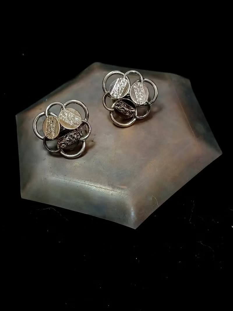 vintage jewelry  Sarah Cov 古董金屬花卉夾式耳環