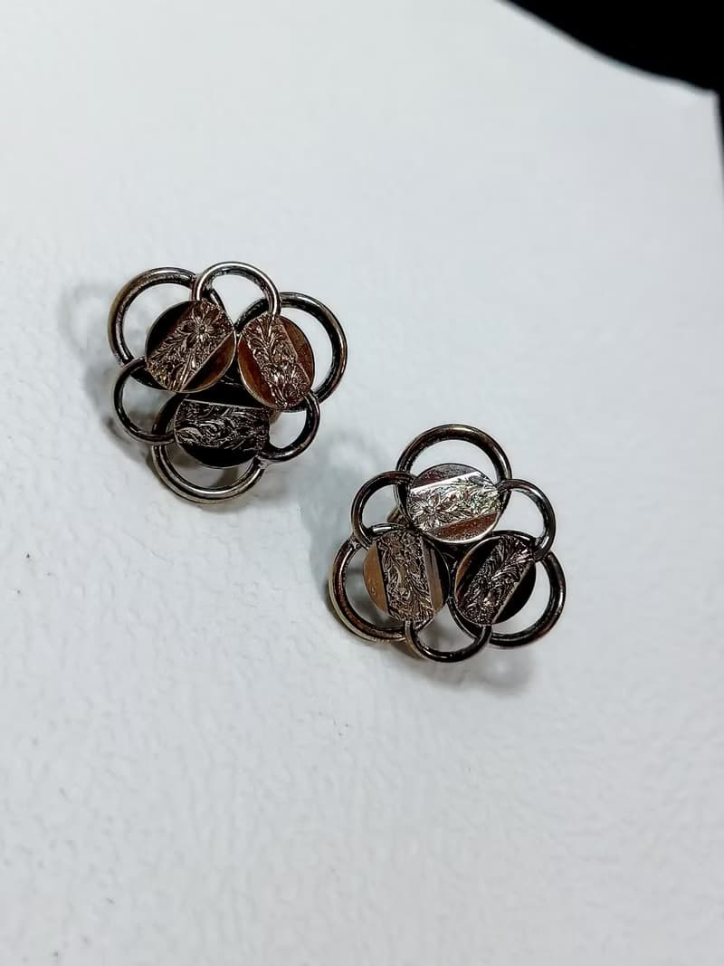 vintage jewelry  Sarah Cov 古董金屬花卉夾式耳環