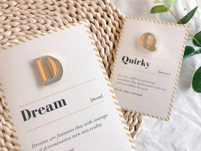 D / Dream -琺瑯徽章卡－附信封 開學季 情人卡 萬用字母卡