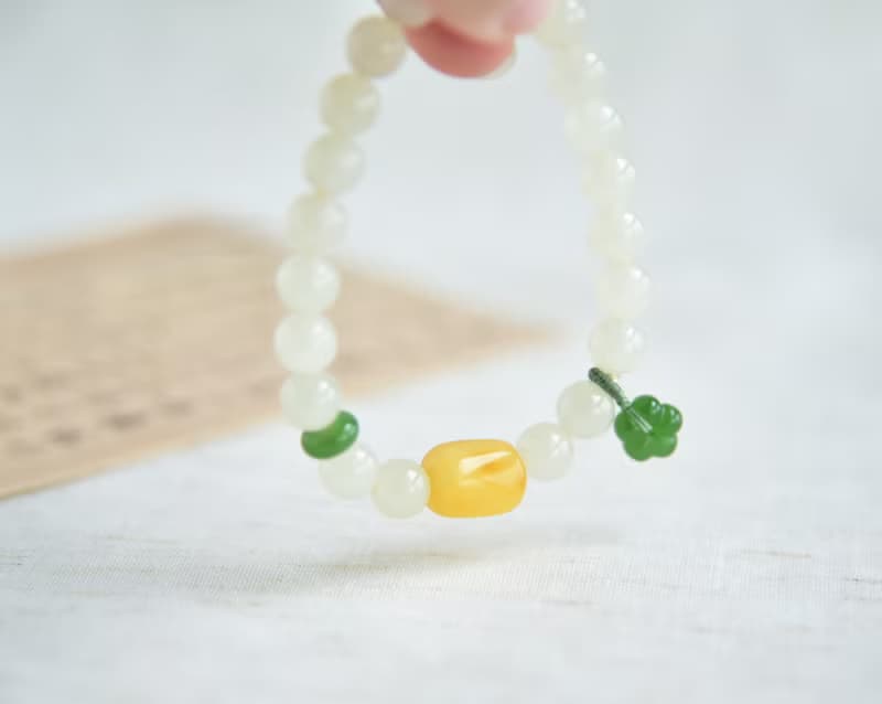 【暖香】天然和田玉青海料帶底色冰圓珠碧玉蜜蠟手串手鏈