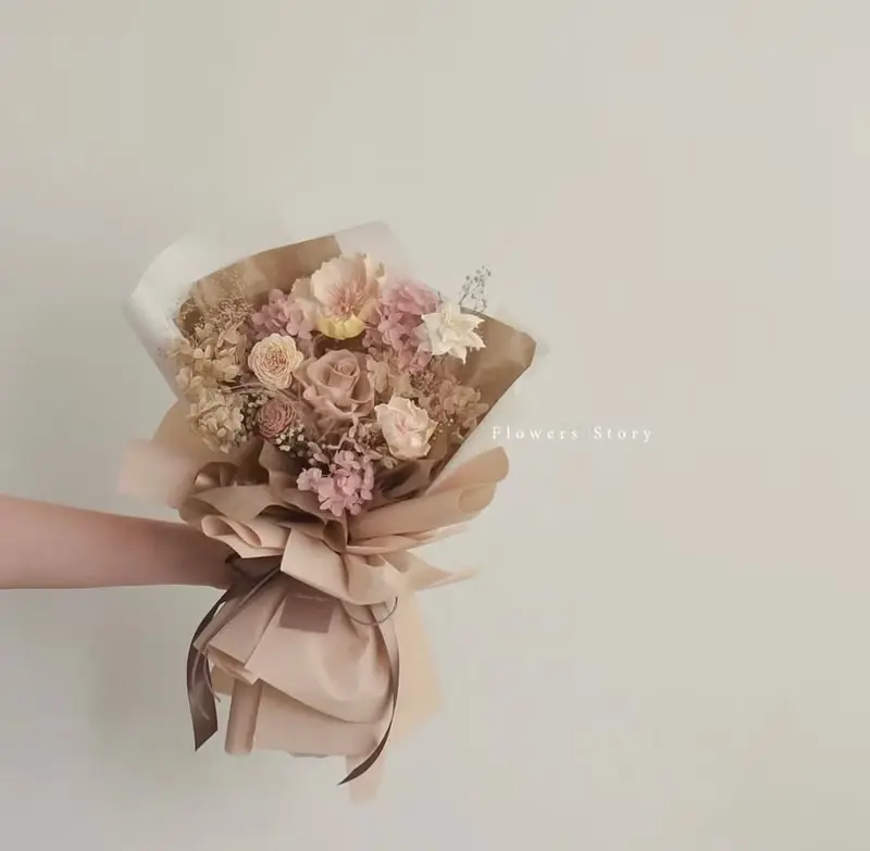 /奶茶色韓系花束/ 生日禮物 畢業季 求婚 紀念日 七夕 情人節