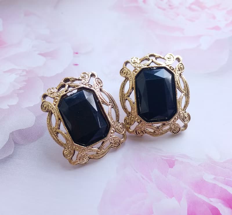 Vintage Jewelry 西洋古董飾品 金絲簍空框 復古 典雅 針式耳環