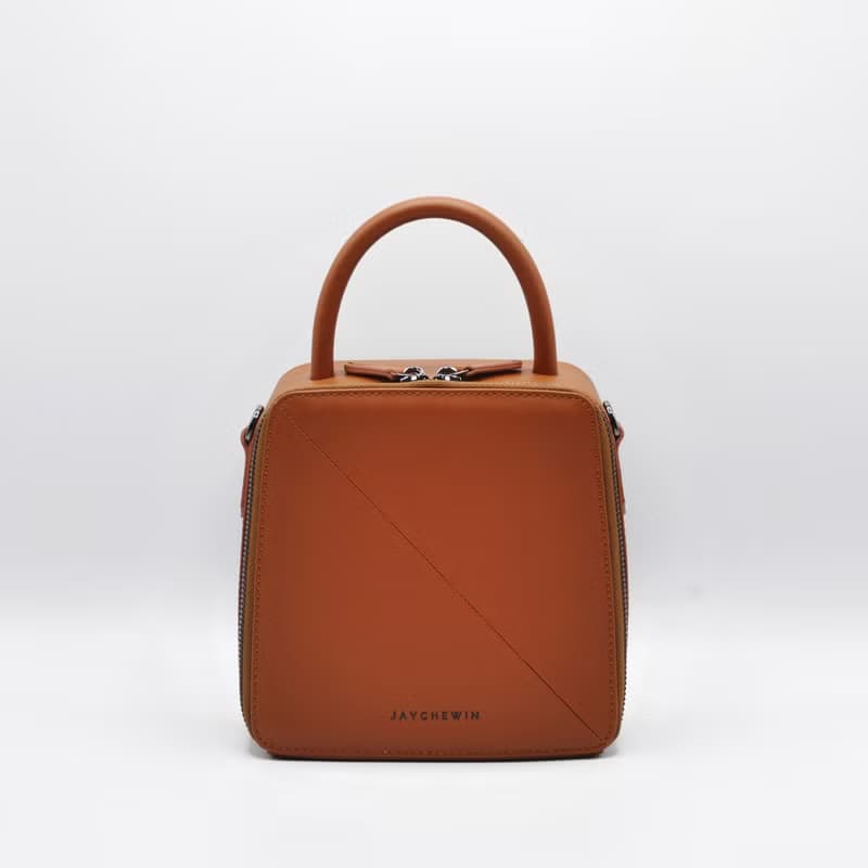 真皮斜背包 Butter Cross-body Bag / 肉桂色 棕色 Cinnamon