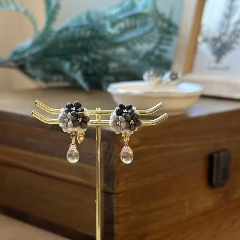 奶油 咖啡 下午茶 布花耳環 細工花 つまみ細工 接單製作