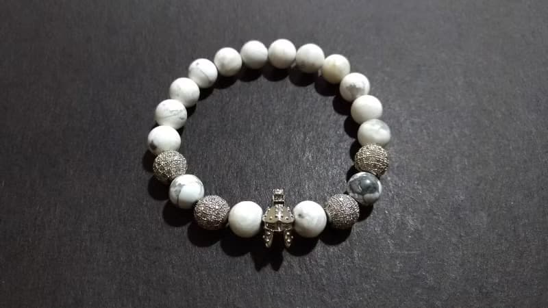 (天然石水晶手鍊)騎士-白松石x鋯石x黃銅手鍊