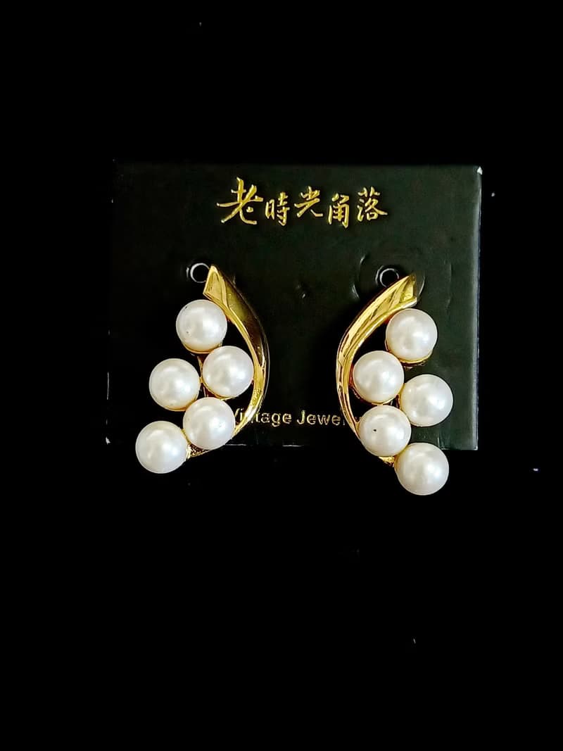 vintage jewelry  典雅新月珍珠 夾式耳環