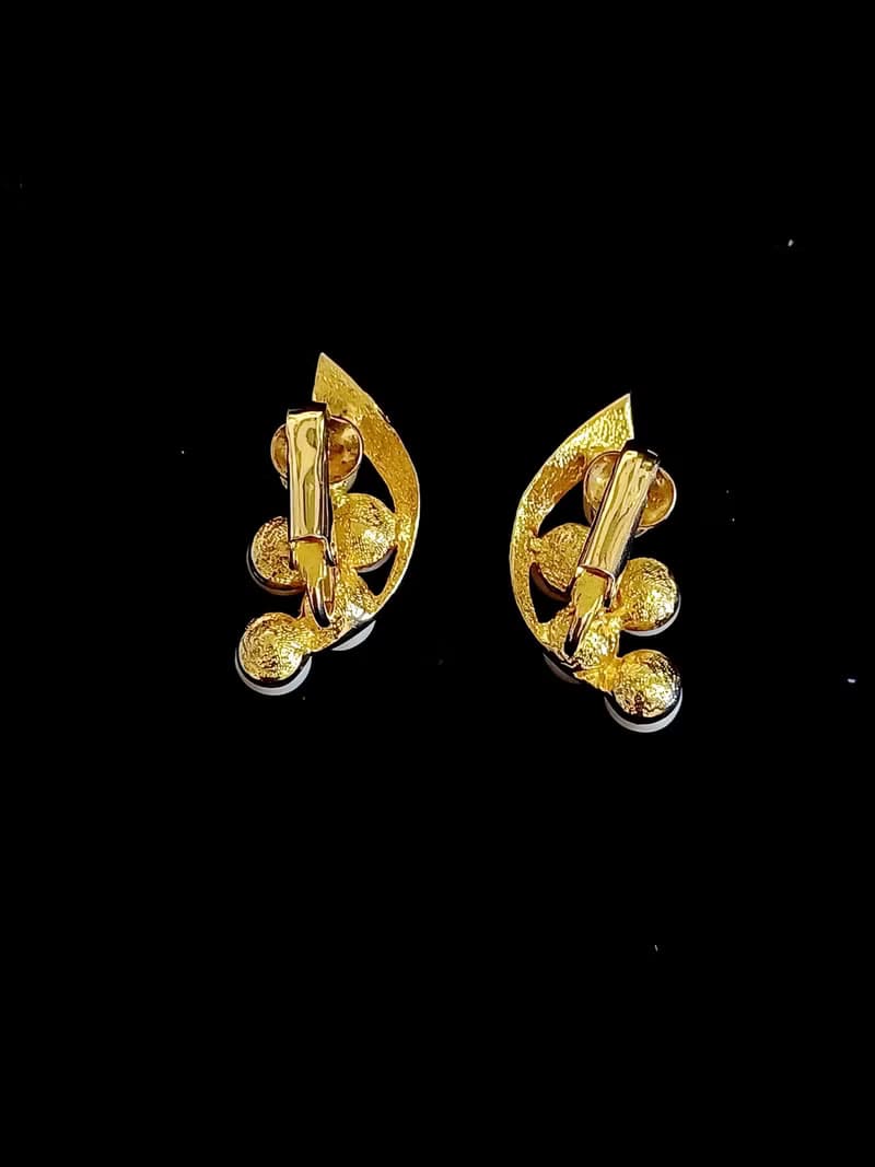 vintage jewelry  典雅新月珍珠 夾式耳環