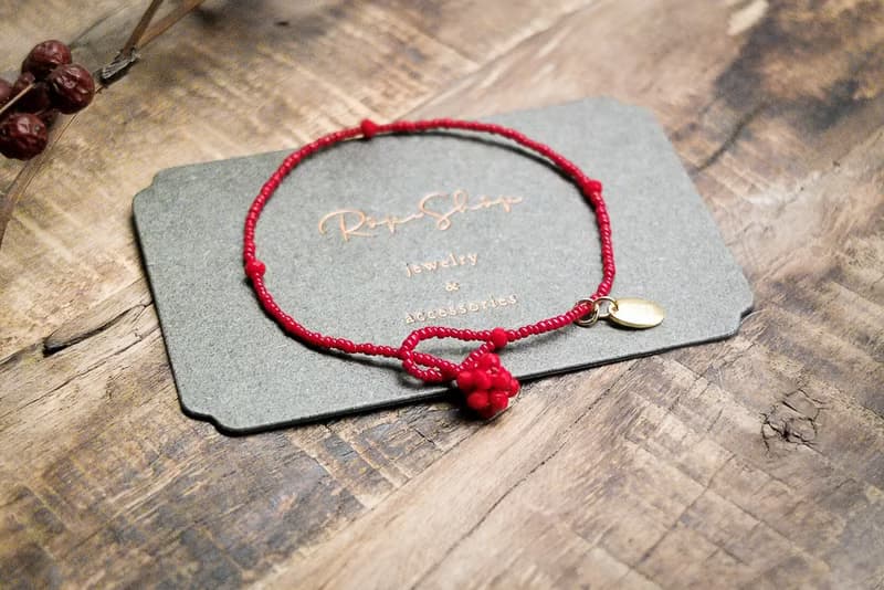 ROPEshop之【莓果戀】珊瑚紅水晶玻璃串珠手鍊。