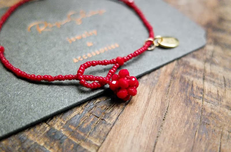 ROPEshop之【莓果戀】珊瑚紅水晶玻璃串珠手鍊。