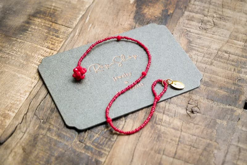 ROPEshop之【莓果戀】珊瑚紅水晶玻璃串珠手鍊。