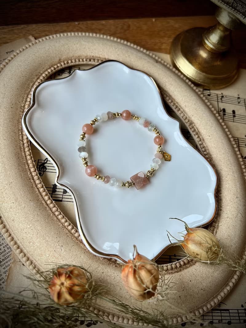 -掌心的餘溫-天然水晶手鏈/黃銅手鍊